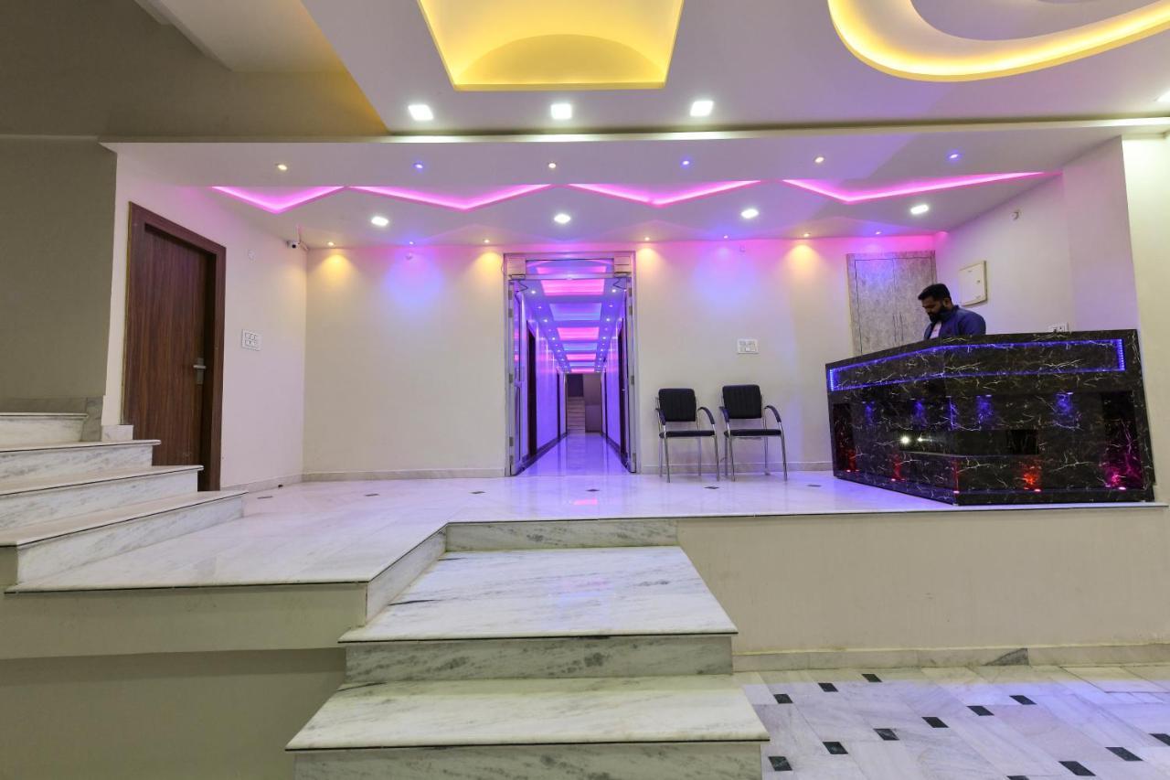 Hn Palace Homestay Agra  Dış mekan fotoğraf